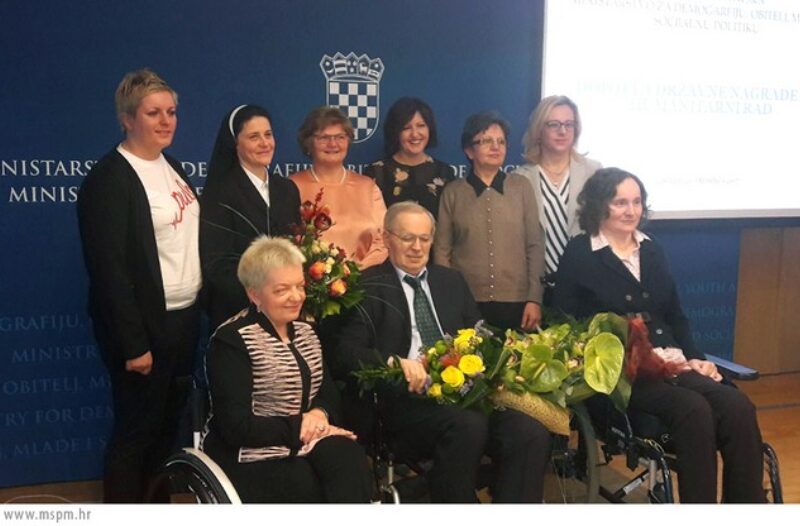 Zagreb - mojzagreb.info, Obavijesti - S. Jelena Lončar