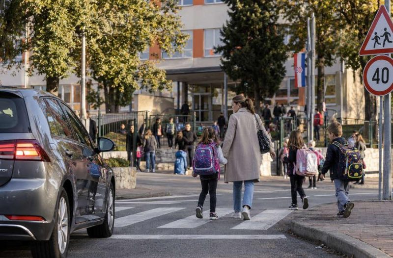 Zagreb - mojzagreb.info, Obrazovanje - Prometna kultura - Koliko se smije brzo voziti uz škole?