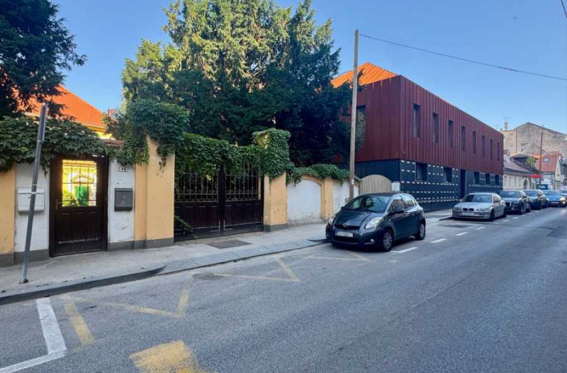 Zagreb - mojzagreb.info - NOVOJ VESI 84, I TO – A - piše Zrinka Paladino