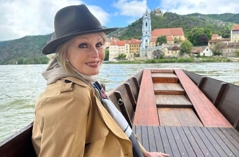 Zagreb - mojzagreb.info, Obavijesti - Dunavom kroz srce Europe s Joannom Lumley - nova je dokumentarna serija na HRT u