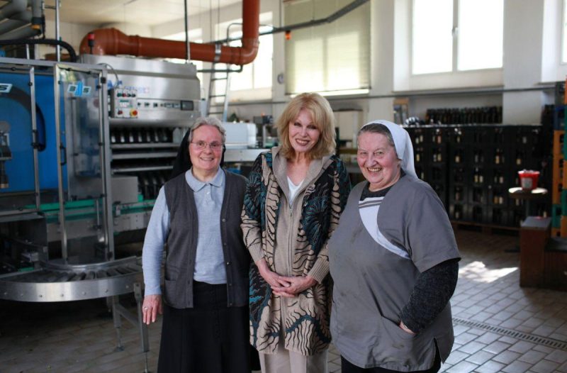 Zagreb - mojzagreb.info, Obavijesti - Dunavom kroz srce Europe s Joannom Lumley - nova je dokumentarna serija na HRT u