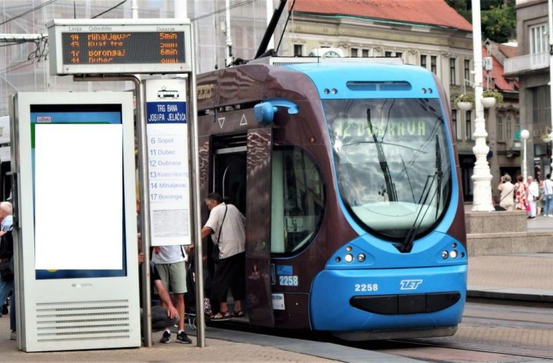 Zagreb - mojzagreb.info - Šokantno, pod Tomaševićem pola tramvaja u kvaru, zaposlenici napuštaju ZET, a prodano 900.000 karata manje