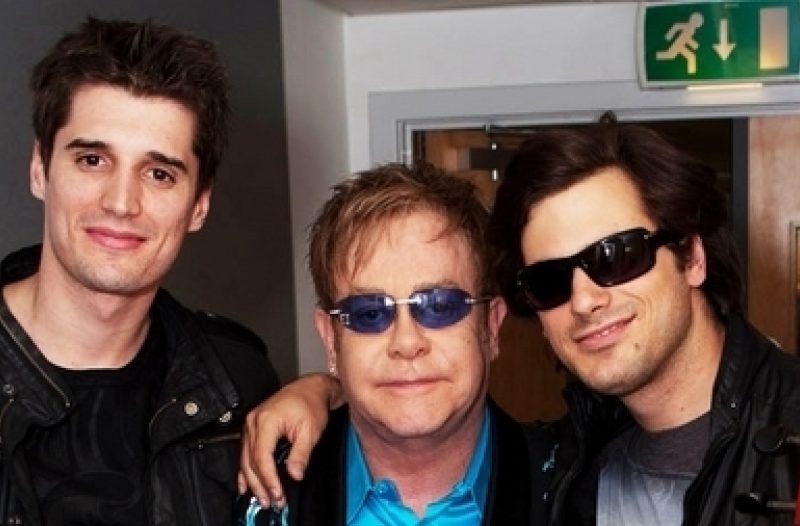 Zagreb - mojzagreb.info - 2CELLOS otvaraju koncert ELTONA JOHNA u Ljubljani!