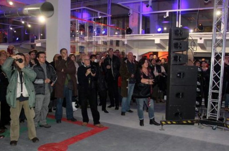 Zagreb - mojzagreb.info - Show Business - Izložba "Jugoton - Istočno od raja" u Beogradu