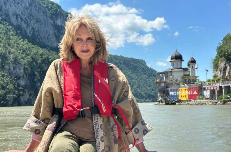 Zagreb - mojzagreb.info, Obavijesti - Dunavom kroz srce Europe s Joannom Lumley - nova je dokumentarna serija na HRT u